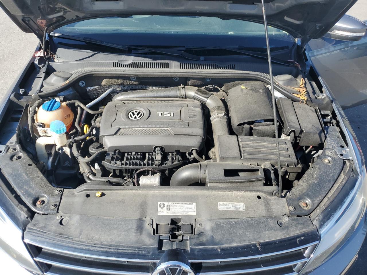 2015 VOLKSWAGEN JETTA