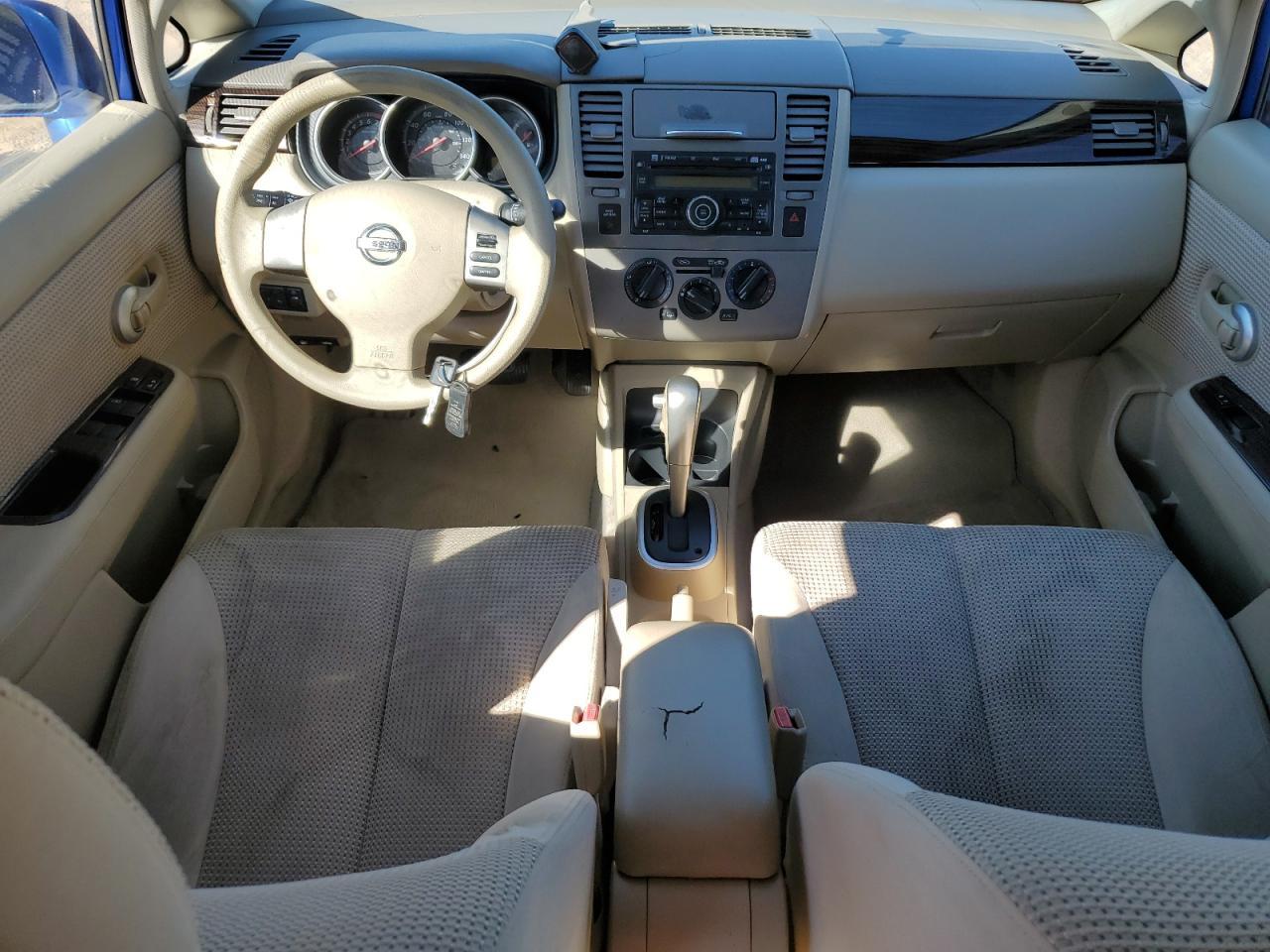 2010 NISSAN VERSA