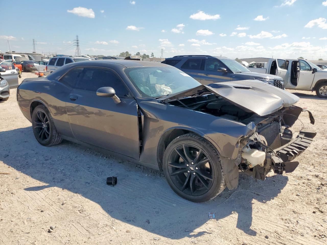 2017 DODGE Challenger