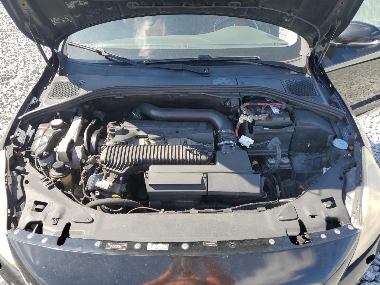 2013 VOLVO S60