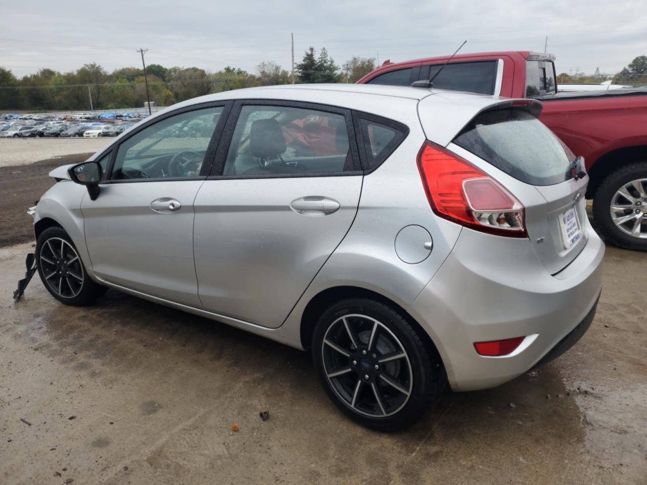 2016 FORD Fiesta