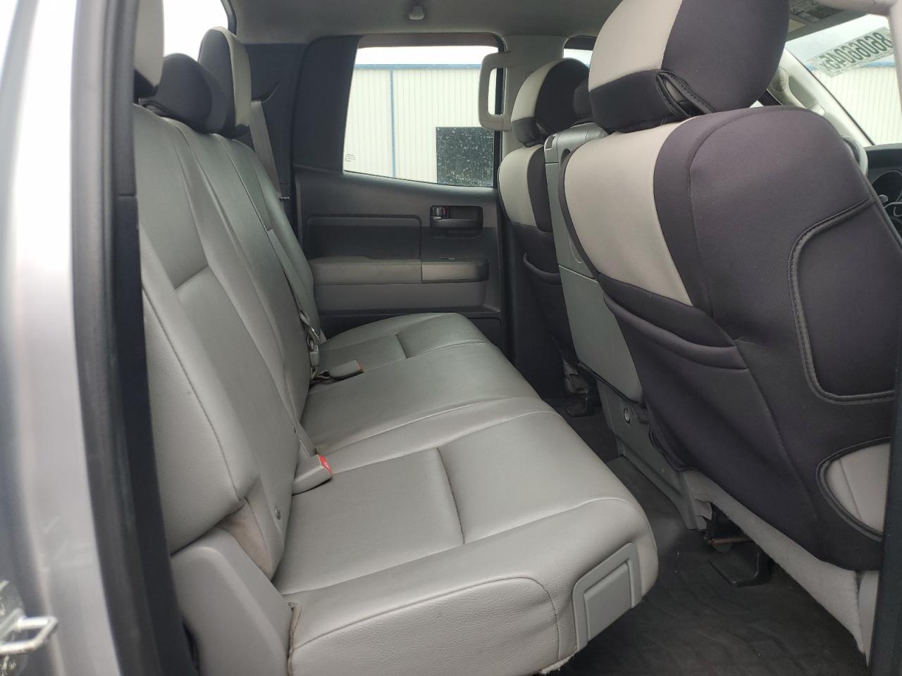 2011 TOYOTA TUNDRA