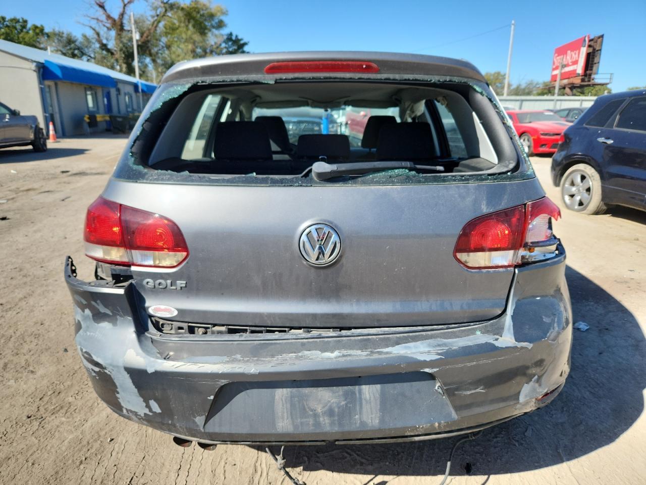 2011 VOLKSWAGEN GOLF
