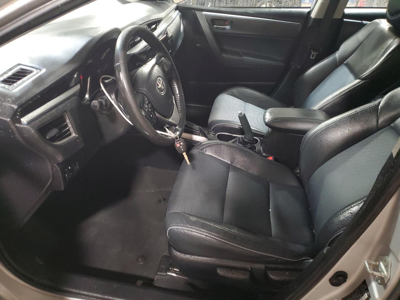 2015 TOYOTA COROLLA