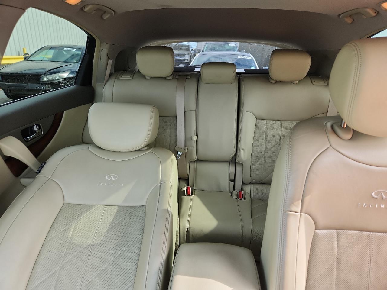 2012 INFINITI FX35