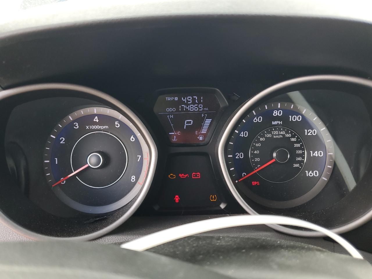 2013 HYUNDAI ELANTRA