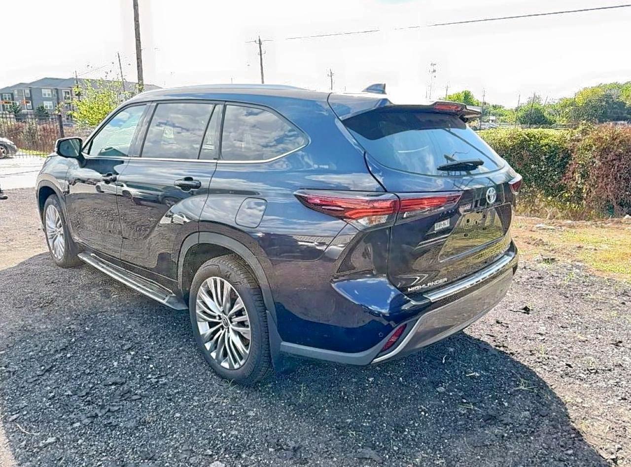 2024 TOYOTA HIGHLANDER