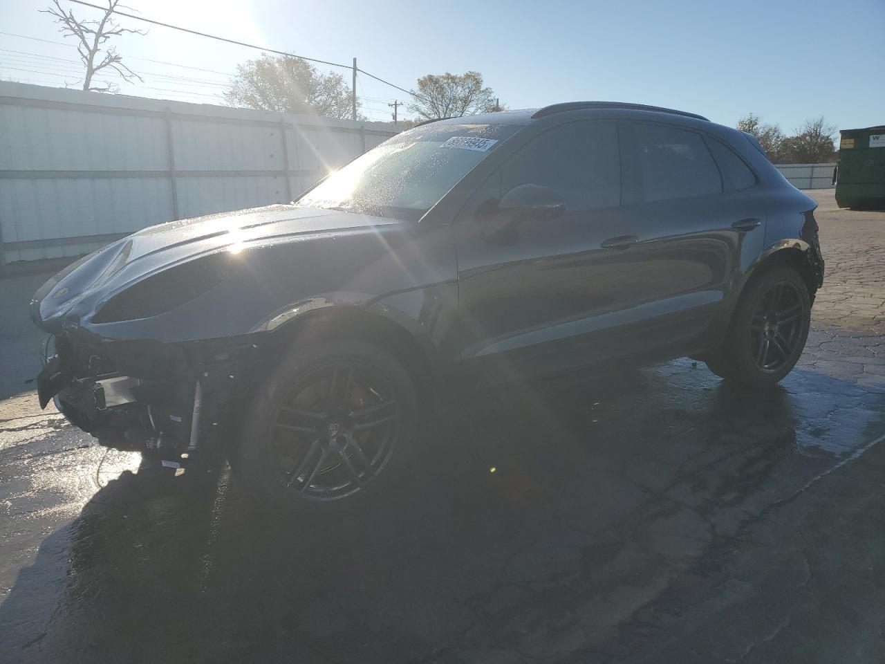 2021 PORSCHE Macan