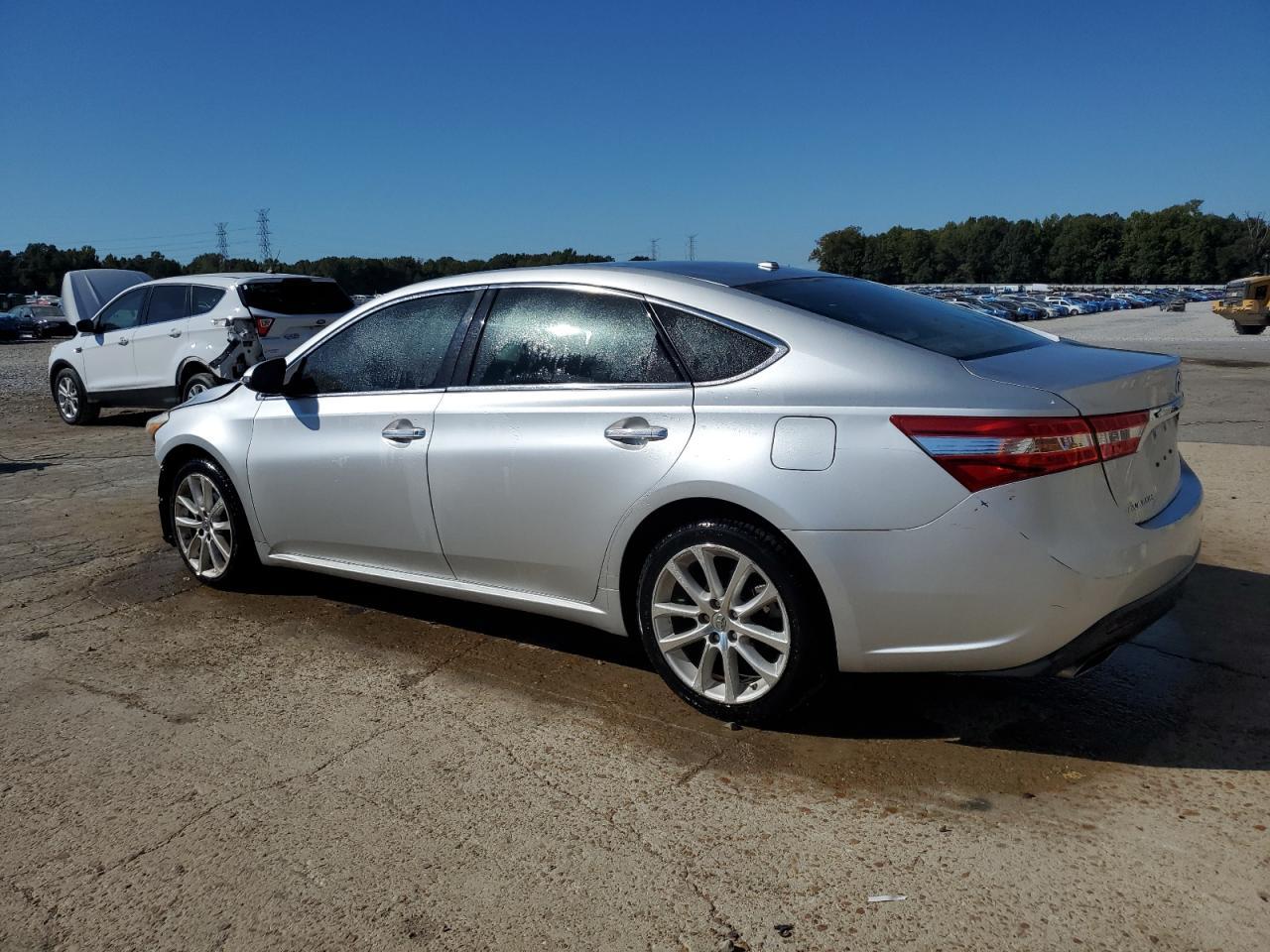 2013 TOYOTA Avalon