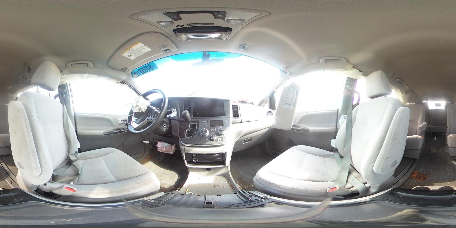 2015 TOYOTA SIENNA