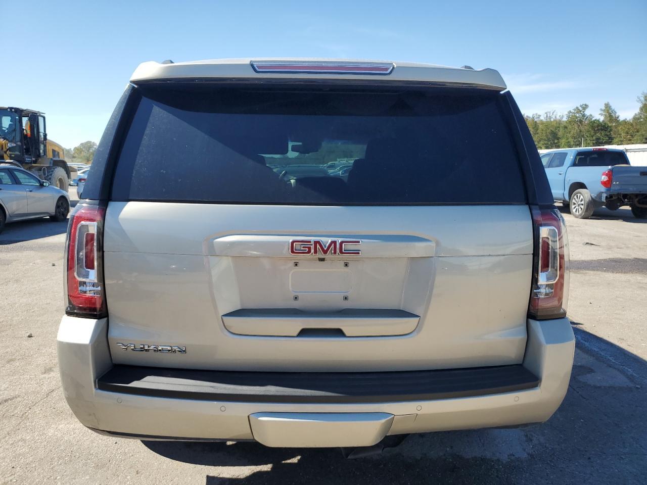 2015 GMC Yukon