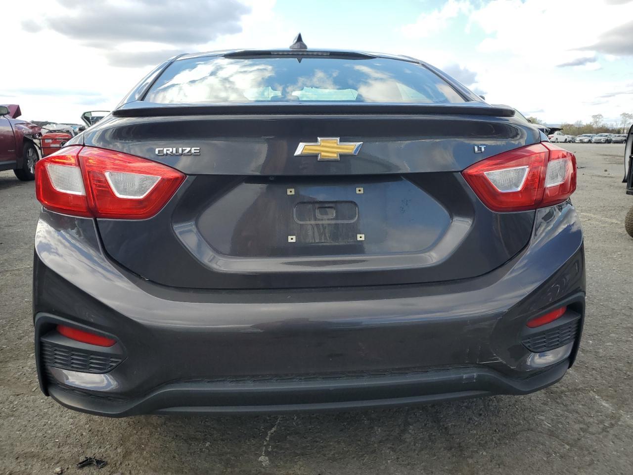 2016 CHEVROLET CRUZE