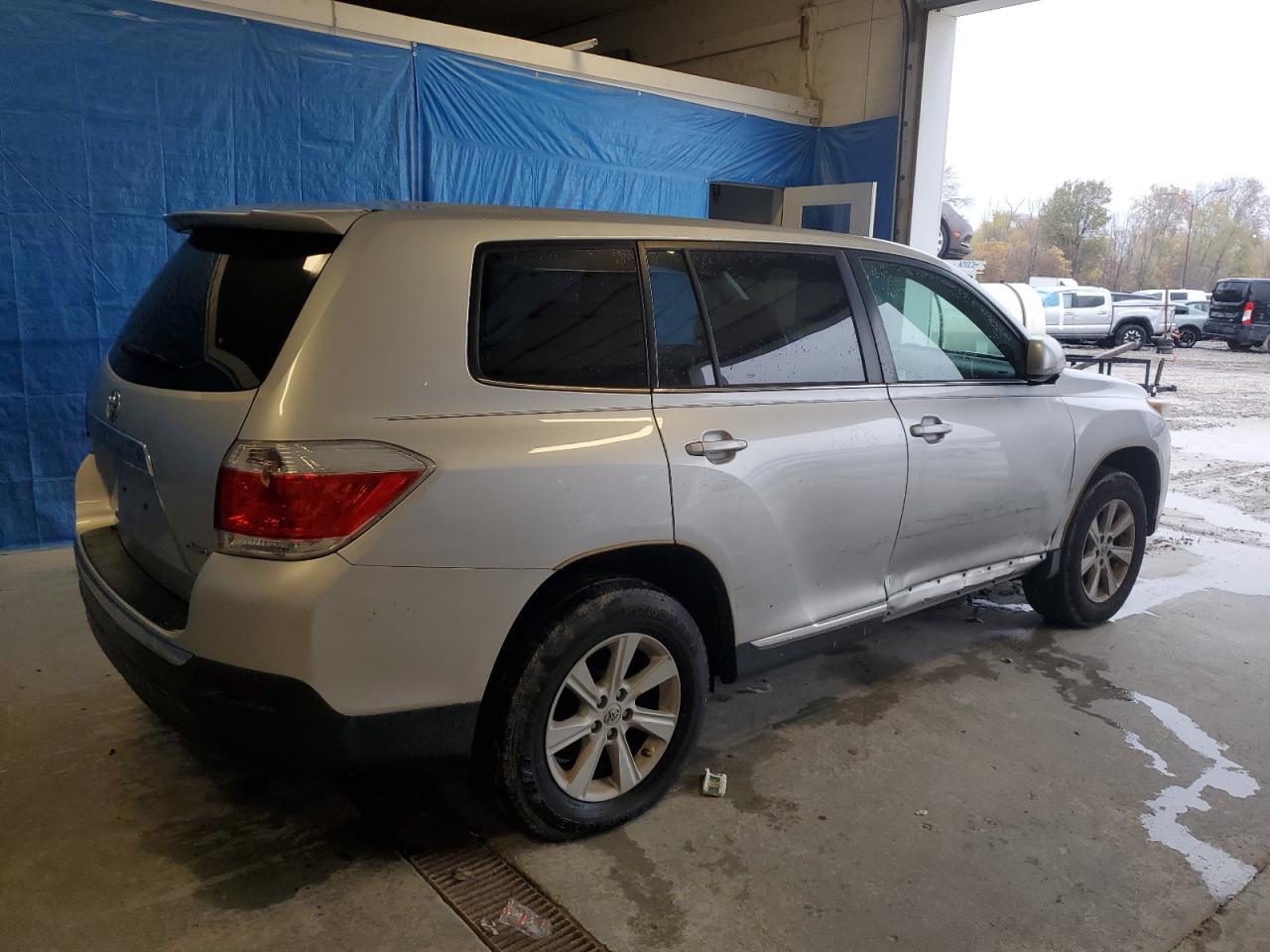 2013 TOYOTA HIGHLANDER