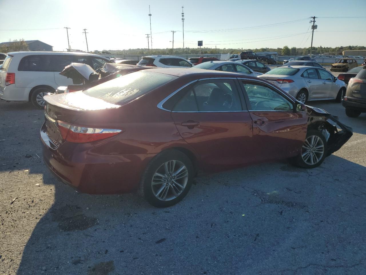 2016 TOYOTA CAMRY