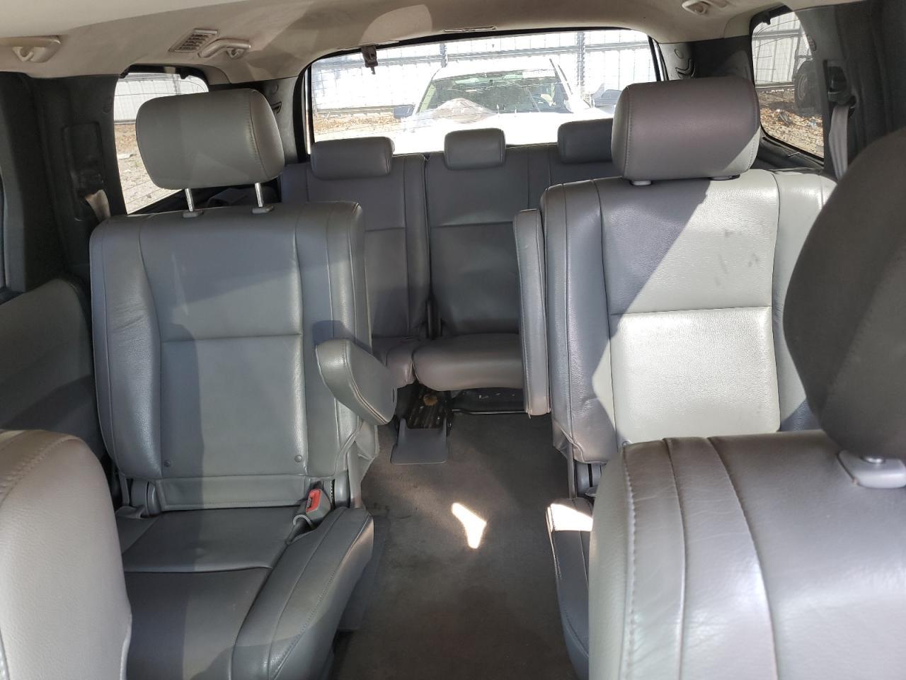 2008 TOYOTA Sequoia