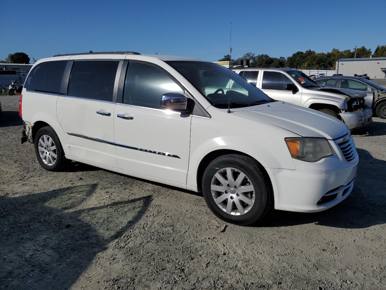 2012 CHRYSLER Town & Country