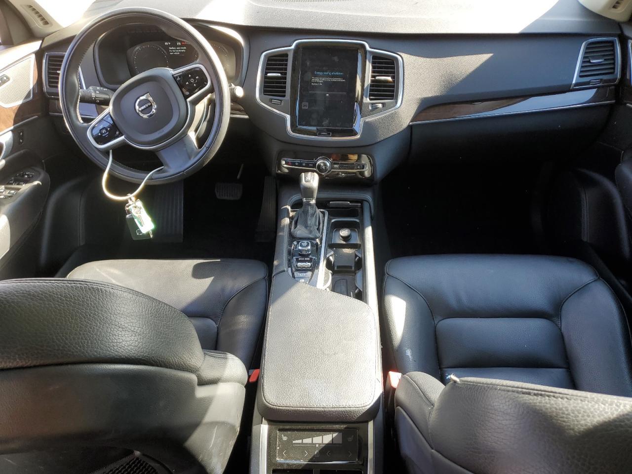 2019 VOLVO XC90