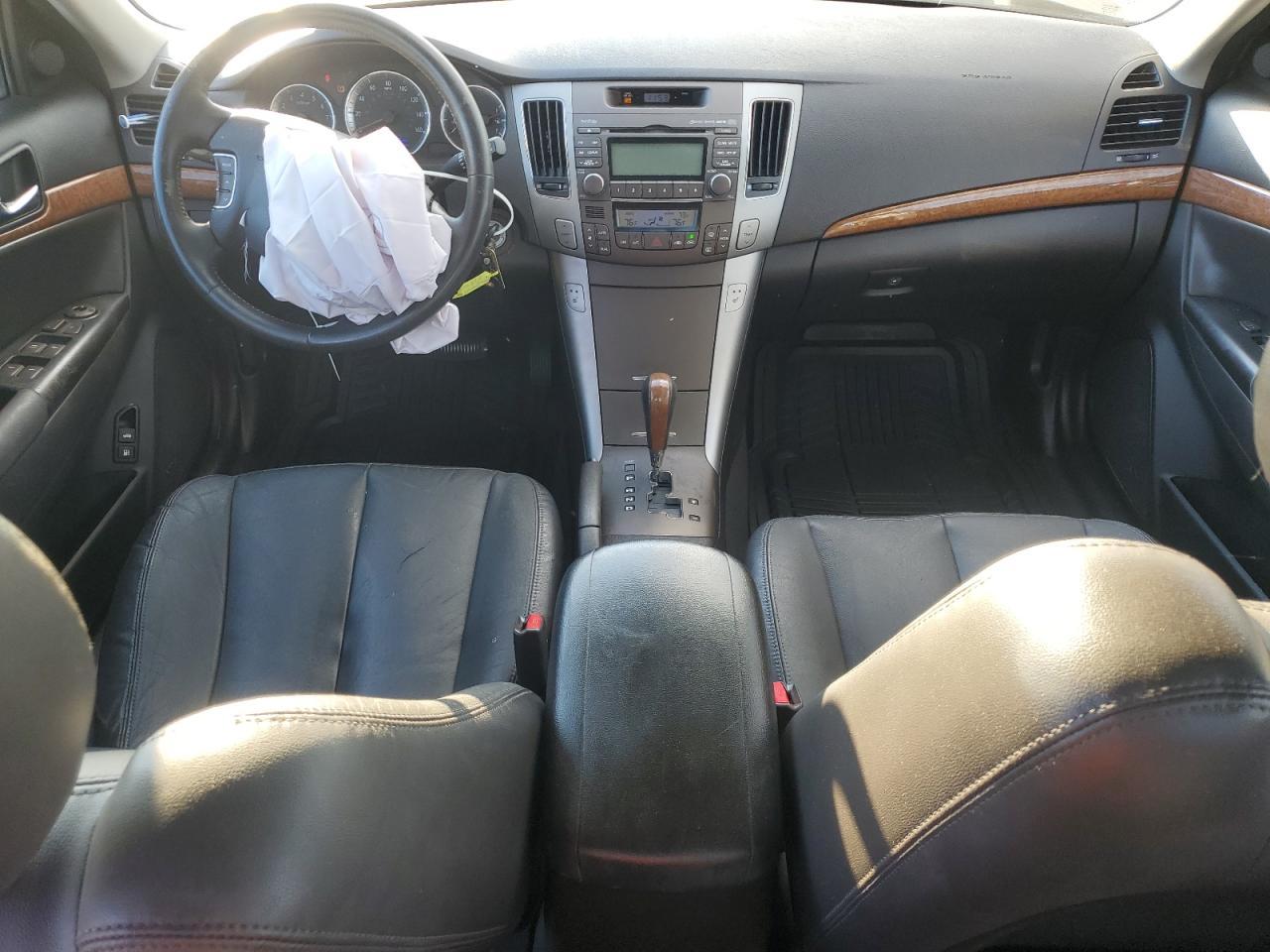 2010 HYUNDAI SONATA