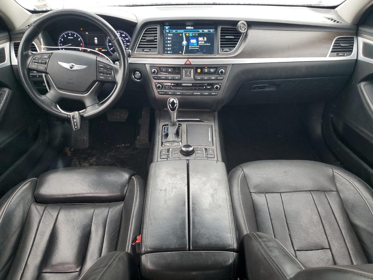 2016 HYUNDAI GENESIS