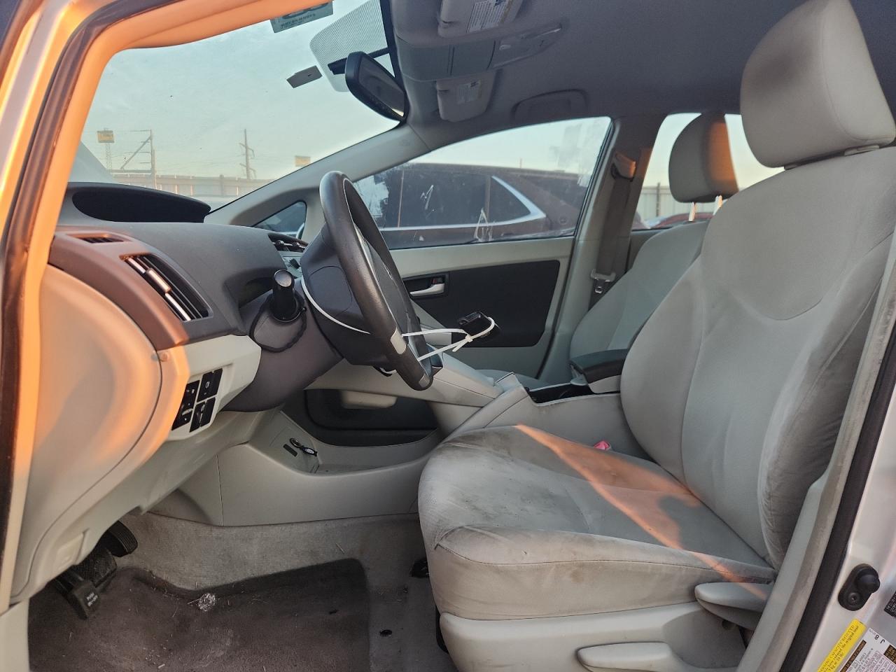 2011 TOYOTA PRIUS