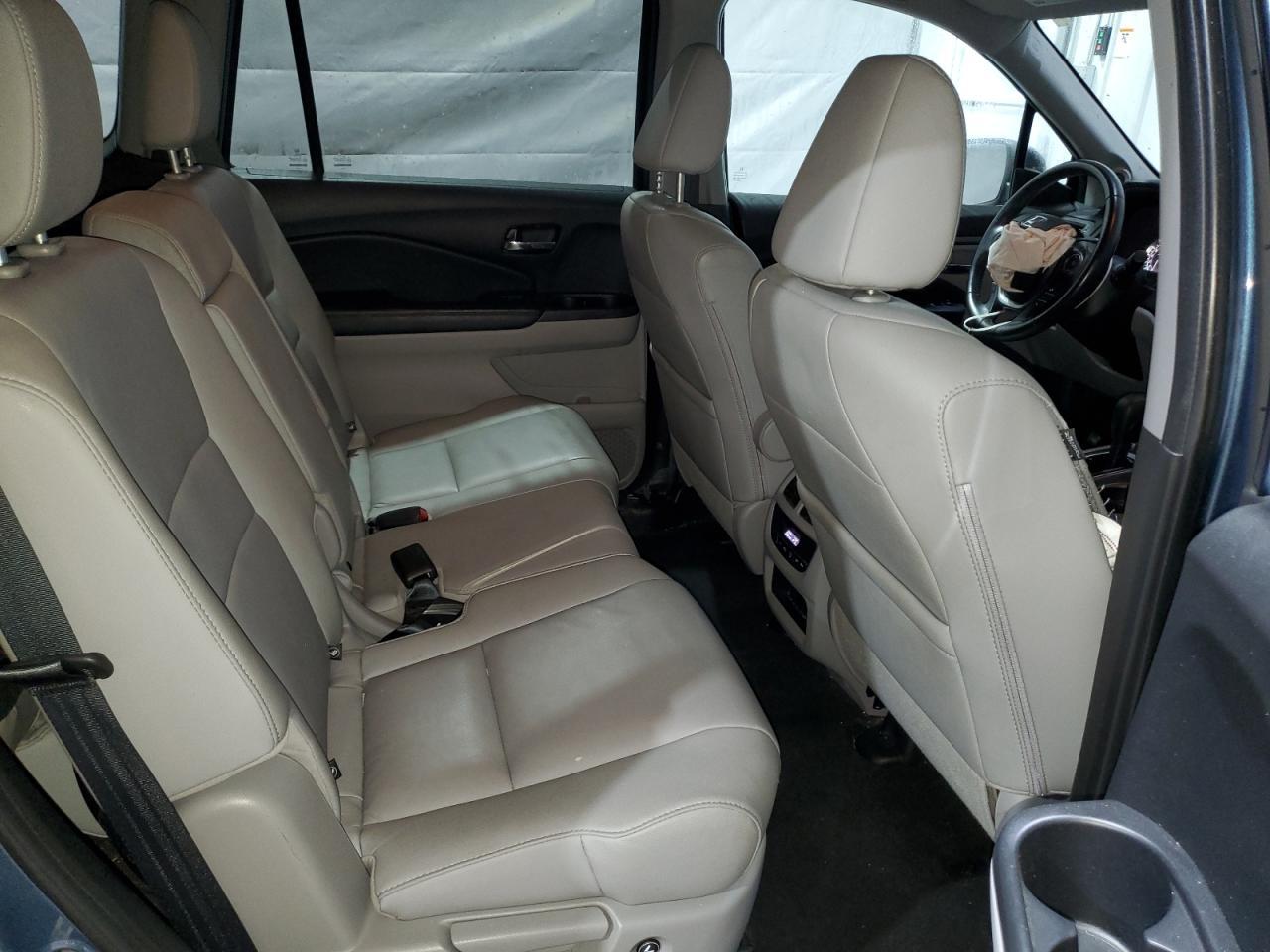 2016 HONDA PILOT