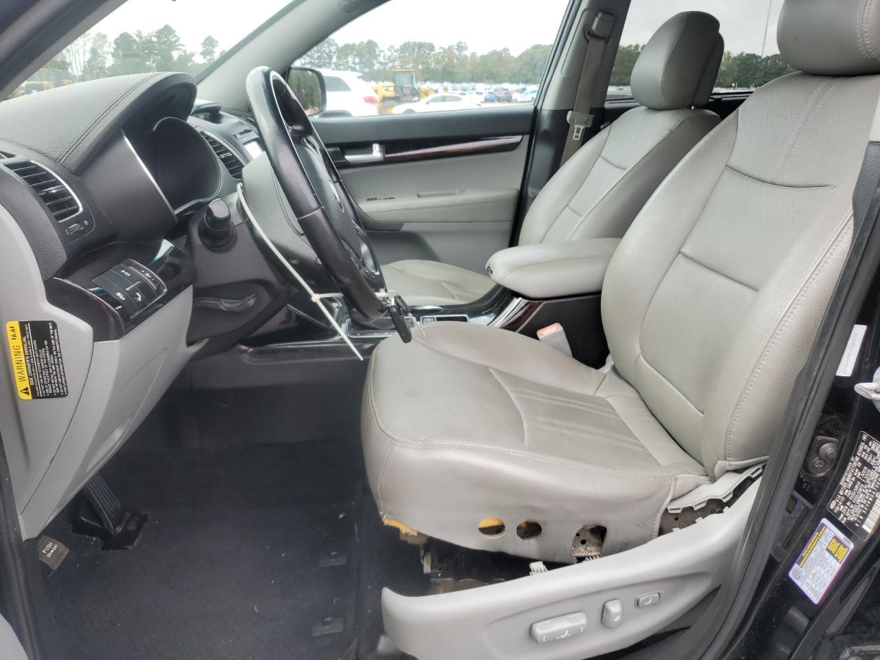 2014 KIA SORENTO