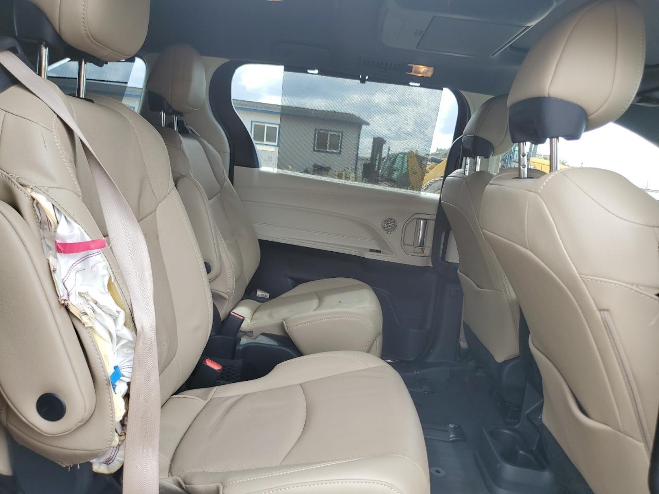 2022 TOYOTA SIENNA