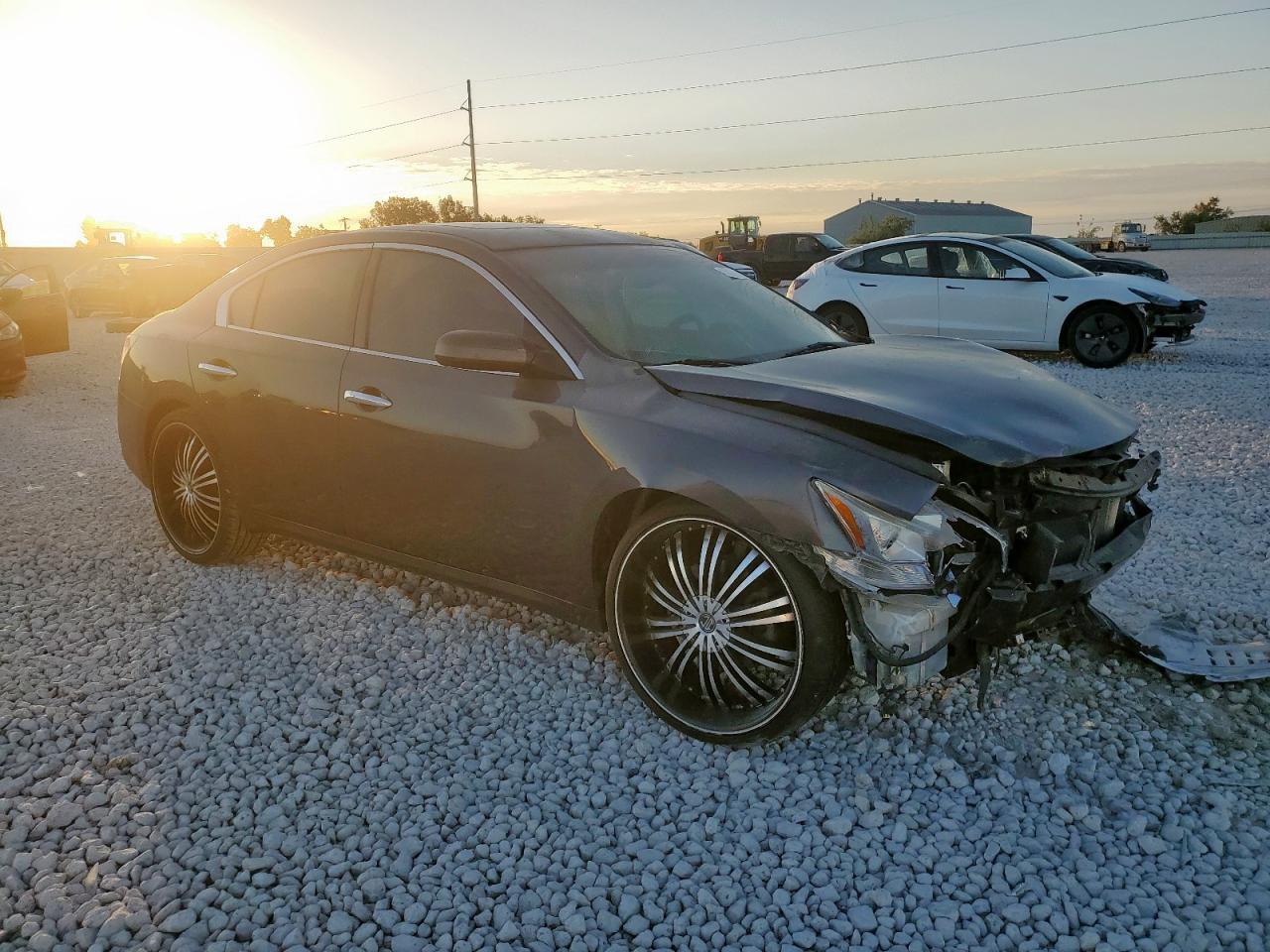 2013 NISSAN Maxima