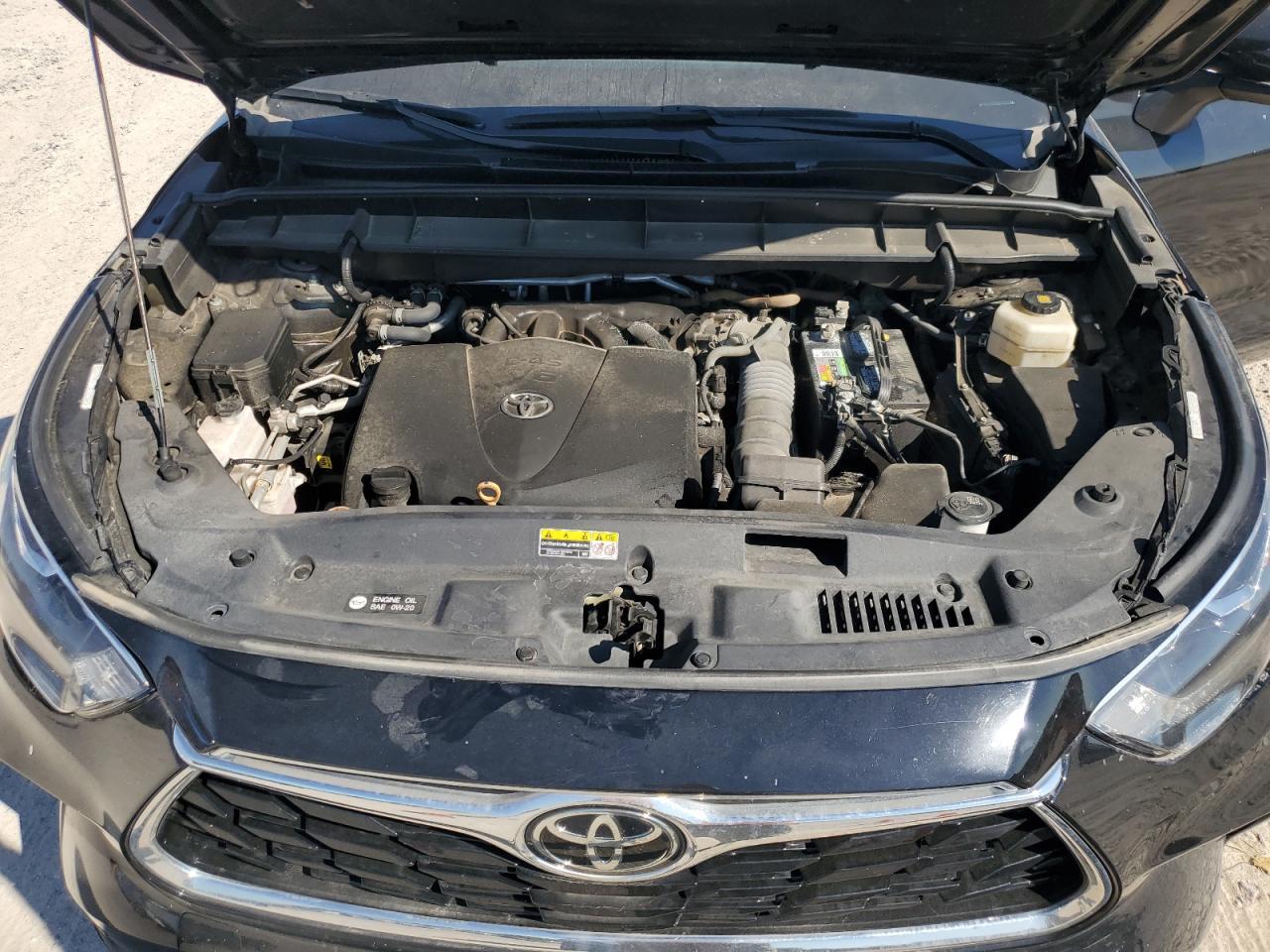 2022 TOYOTA HIGHLANDER