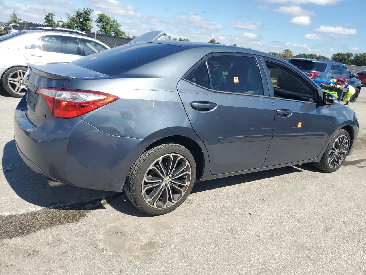 2015 TOYOTA COROLLA