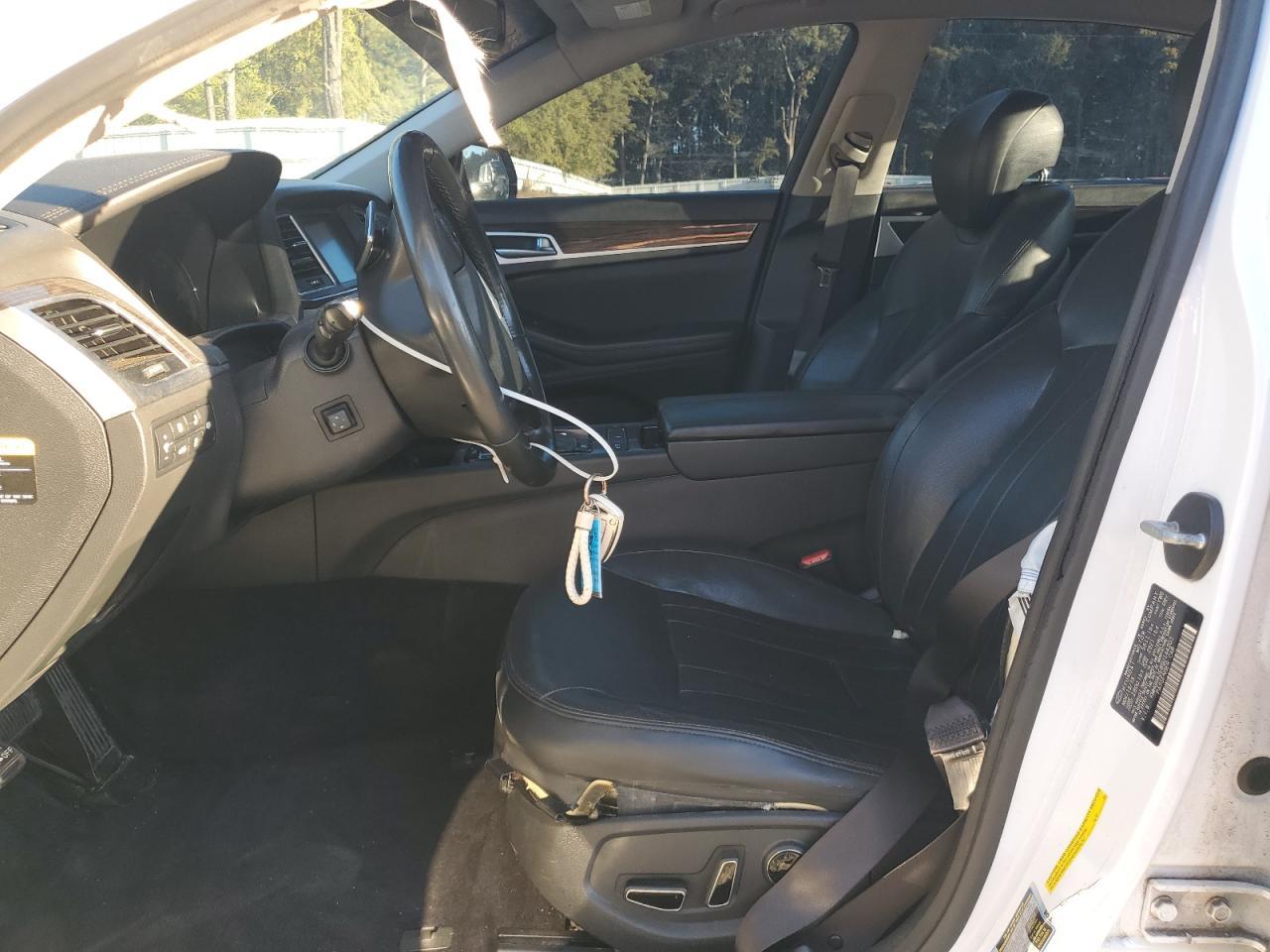 2016 HYUNDAI GENESIS