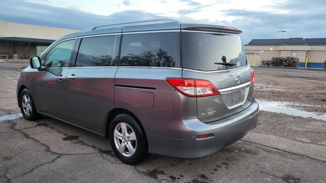 2016 NISSAN Quest
