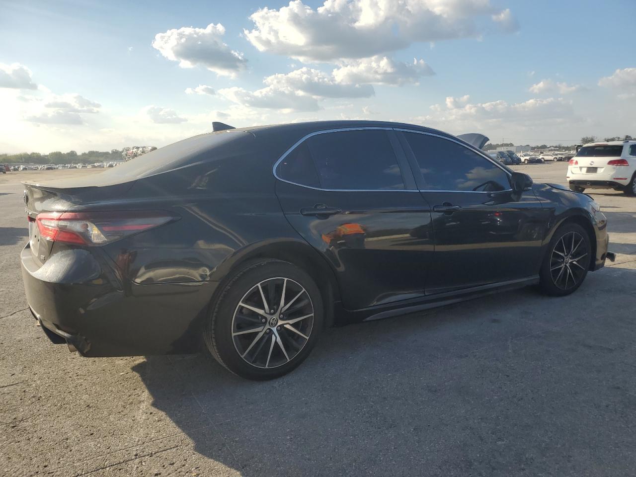 2022 TOYOTA CAMRY