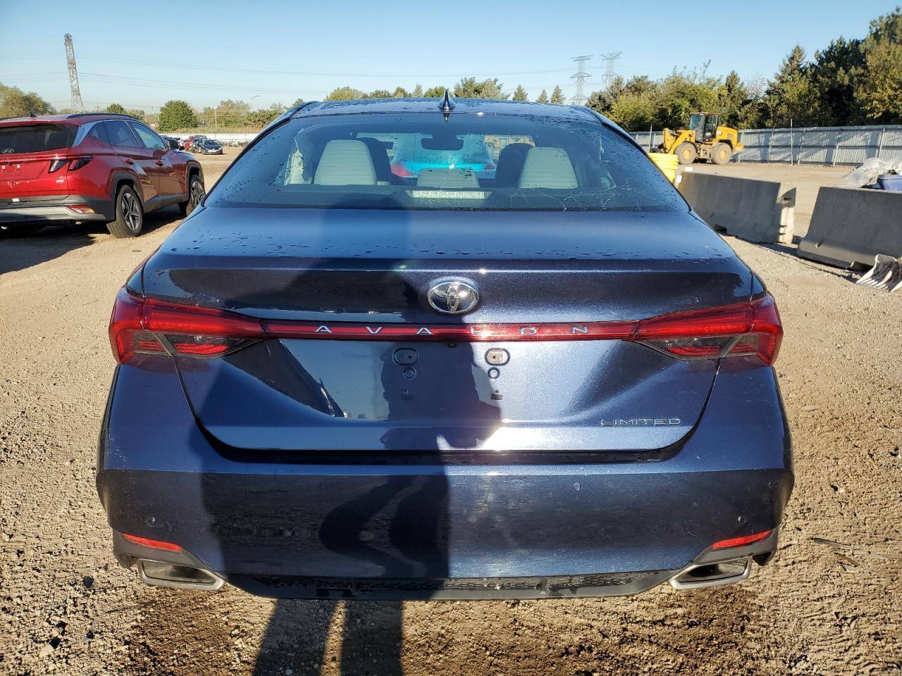 2019 TOYOTA Avalon