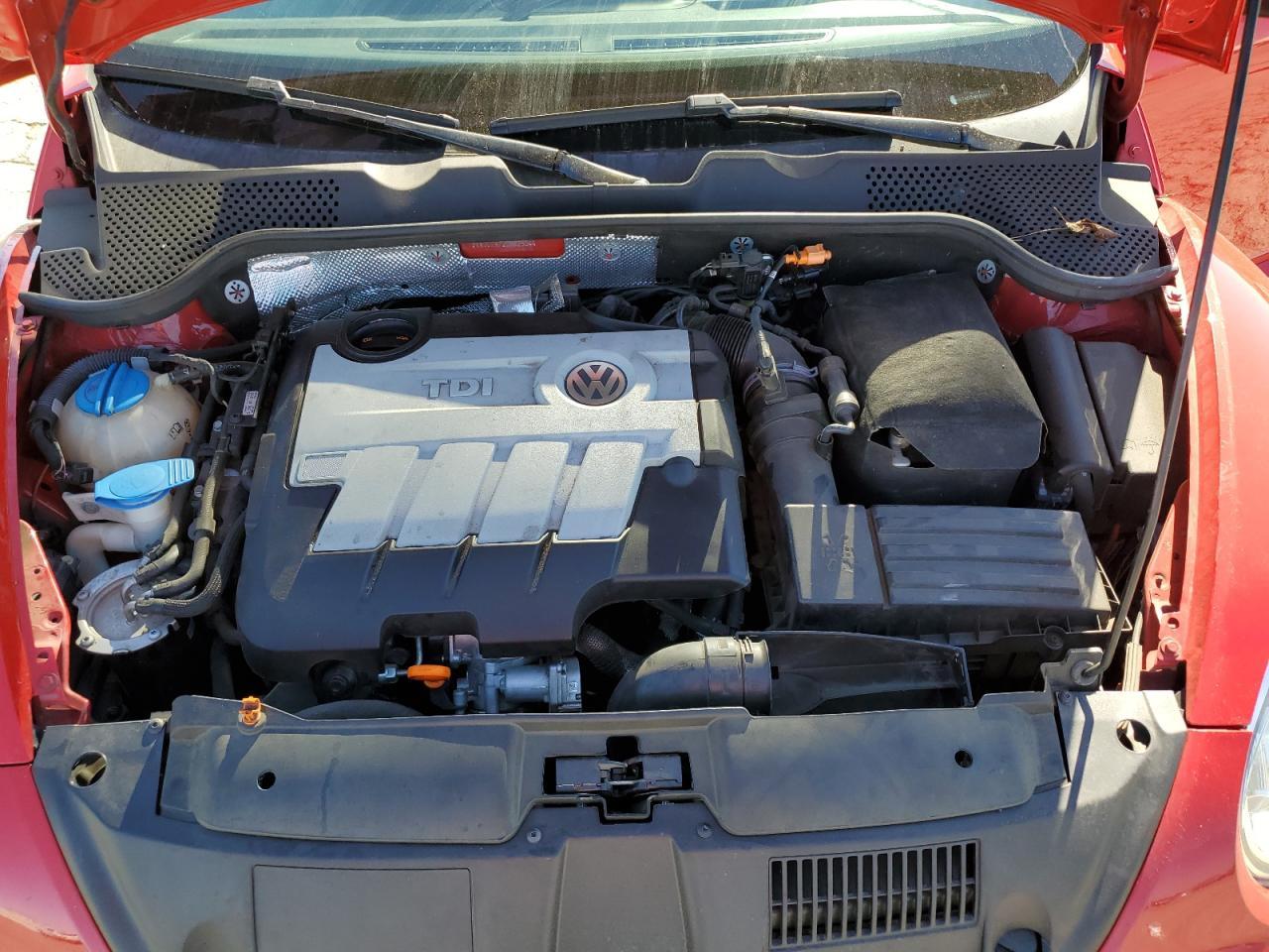 2013 VOLKSWAGEN Beetle