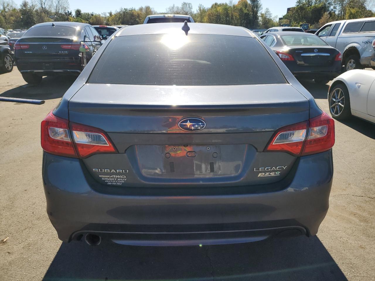 2017 SUBARU Legacy