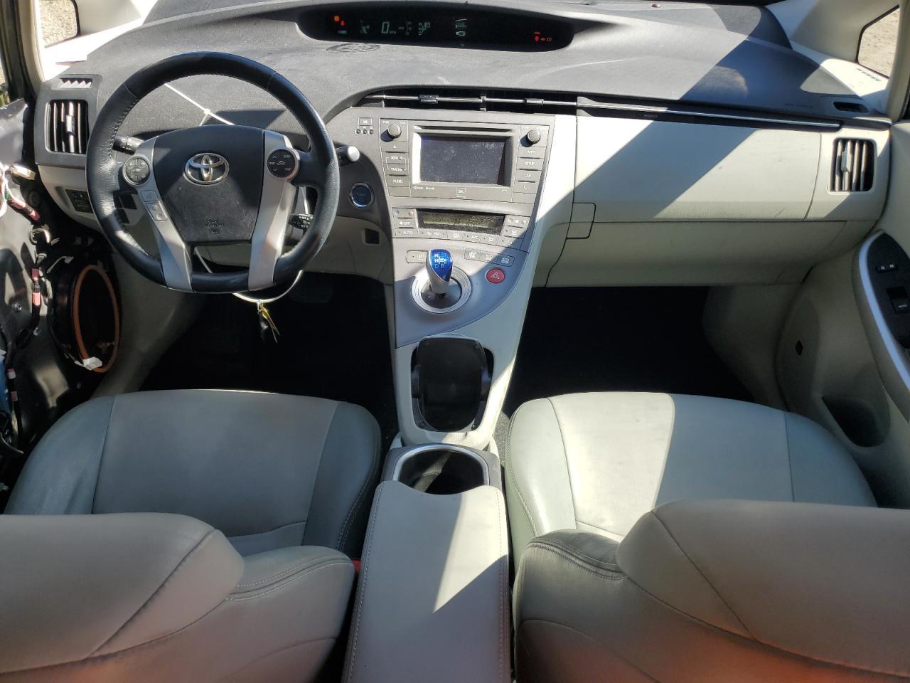 2014 TOYOTA PRIUS