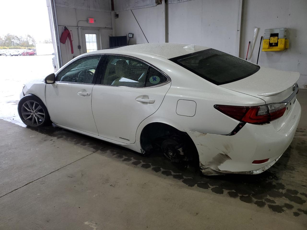 2016 LEXUS ES 300H