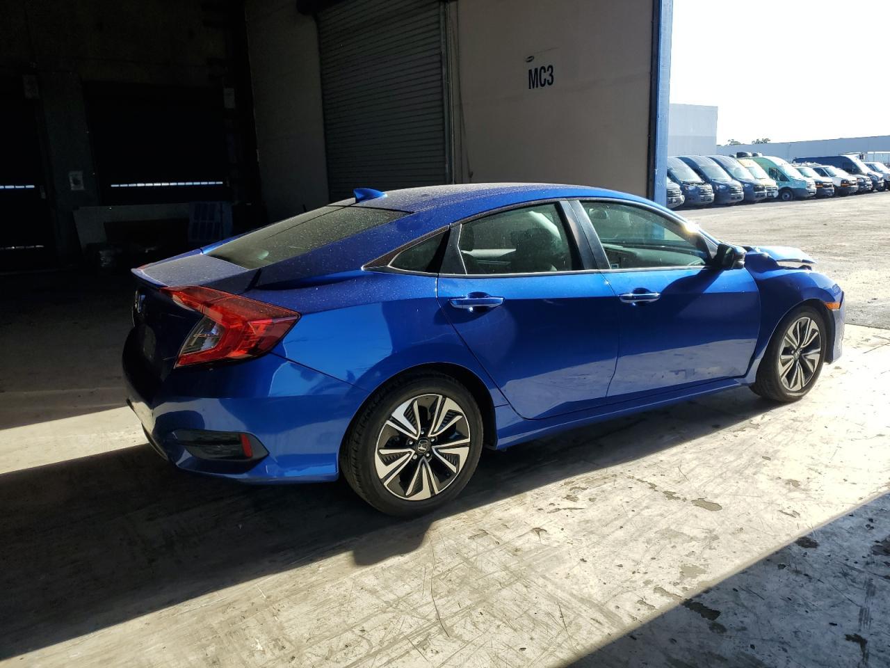 2017 HONDA CIVIC