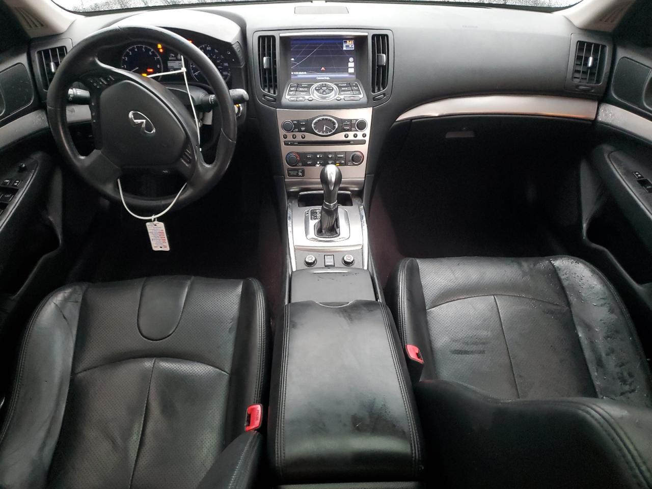 2015 INFINITI Q40
