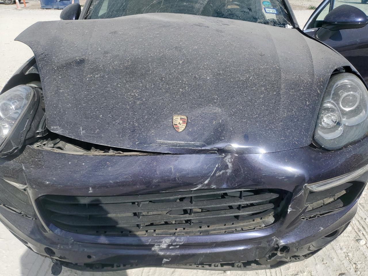 2018 PORSCHE CAYENNE
