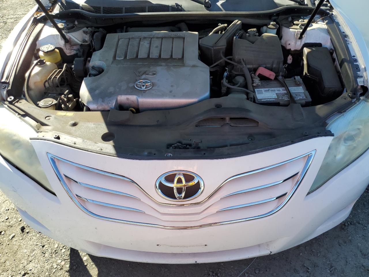 2011 TOYOTA CAMRY