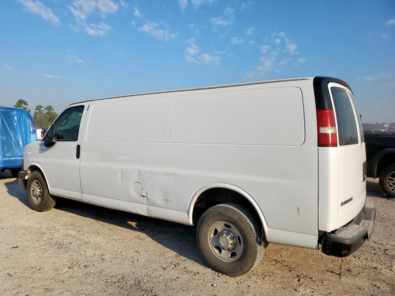 2018 CHEVROLET Express 3500