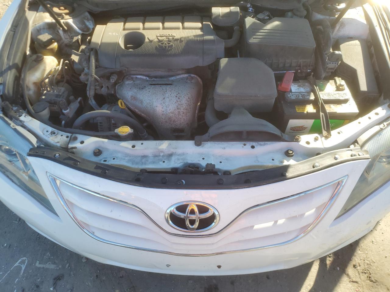 2010 TOYOTA CAMRY