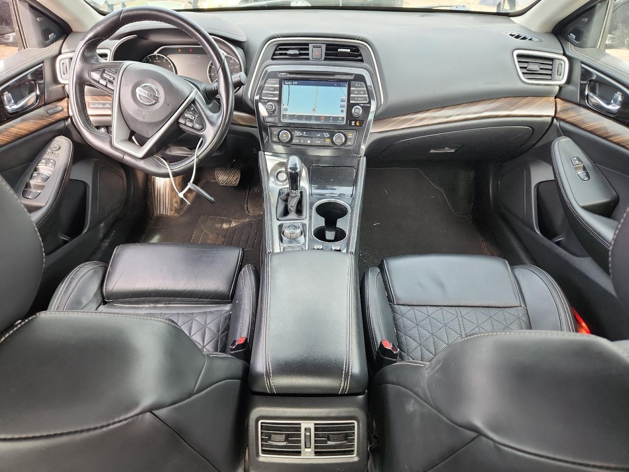 2017 NISSAN Maxima