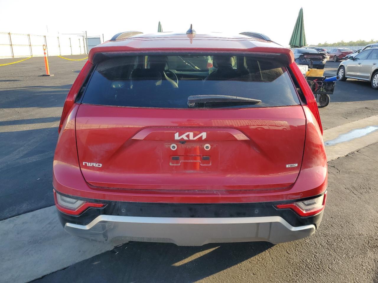 2023 KIA Niro