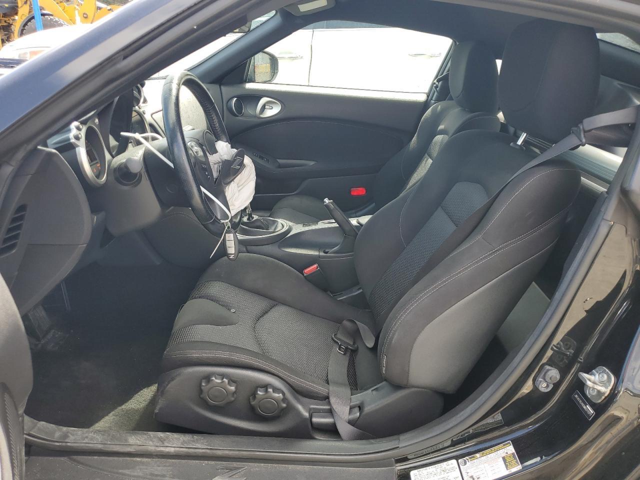 2016 NISSAN 370Z