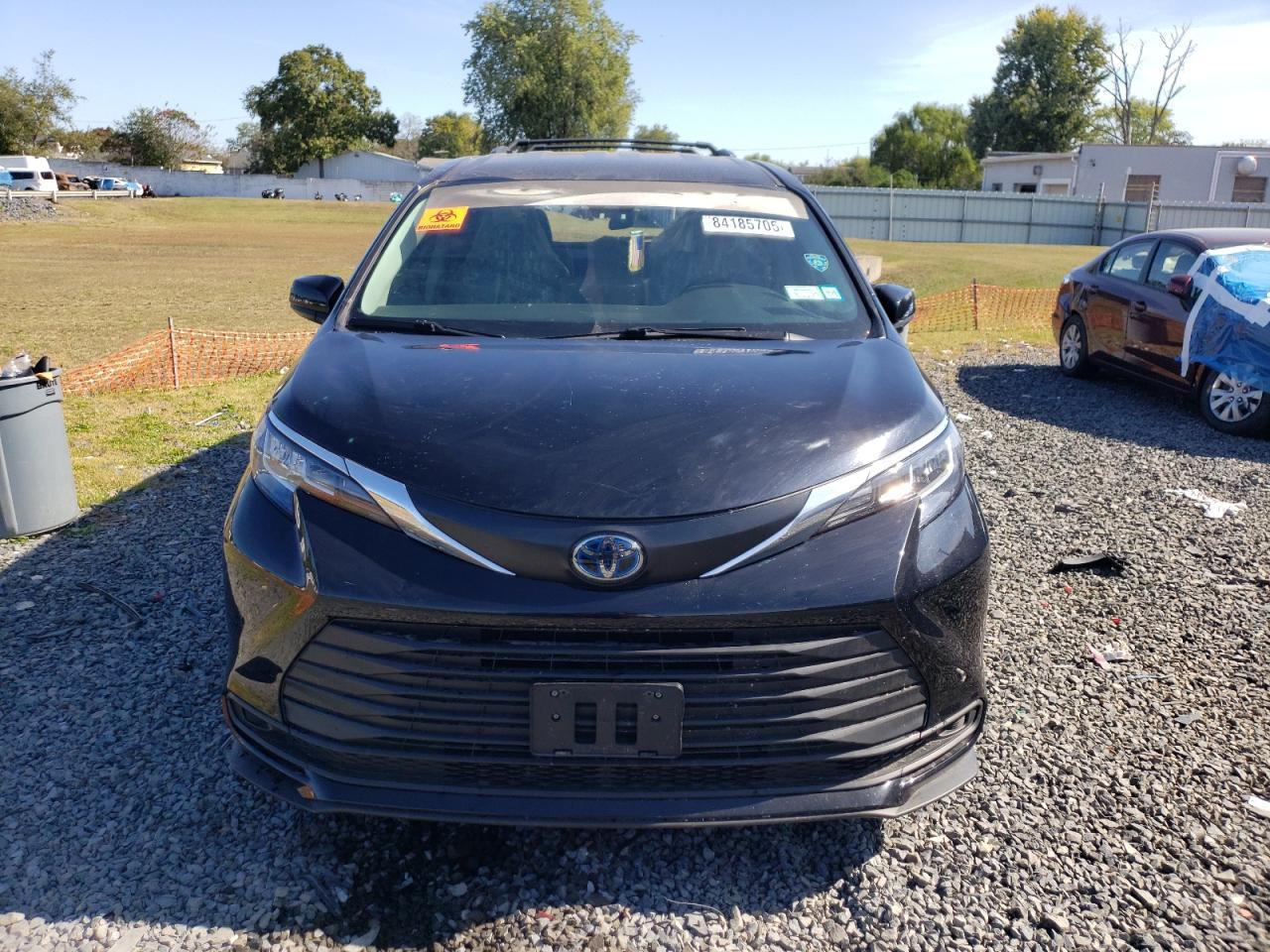 2022 TOYOTA SIENNA