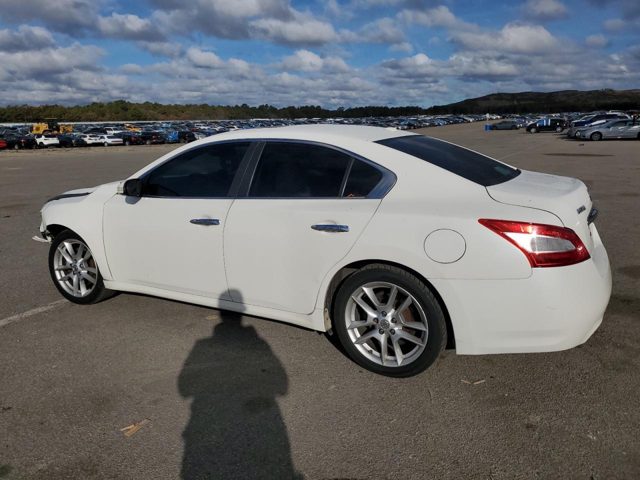 2009 NISSAN Maxima
