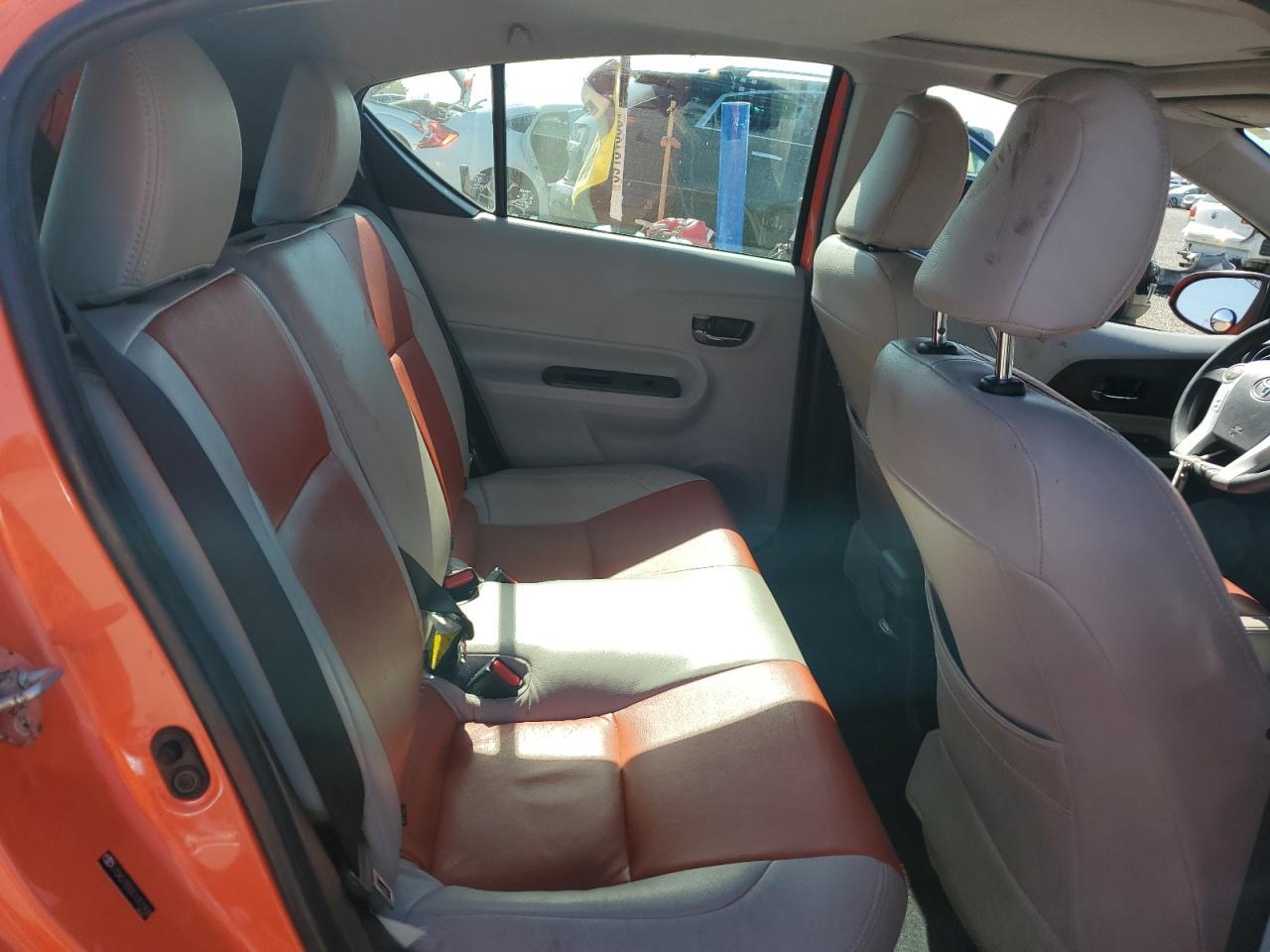 2012 TOYOTA Prius c